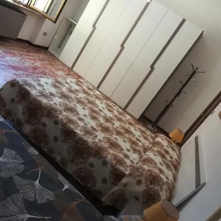 E * Λόκρι