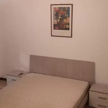 Δωμάτια σε οικογενειακή κατοικία E