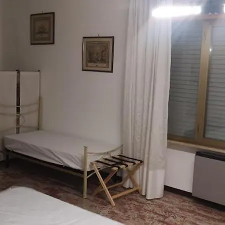 E * Λόκρι