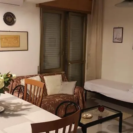 E Λόκρι