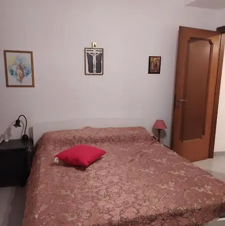 ホームステイ E *